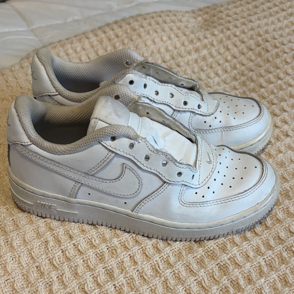 Kids 13C Nike Air Force 1 White Sneakers NO LACES - Picture 1 of 7